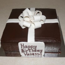 Gift Box - Ganache Icing Cake (D)